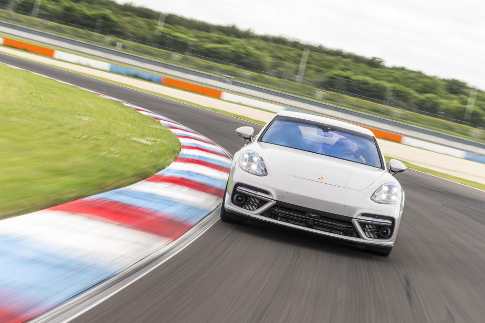  - La nouvelle Porsche Panamera à cœur ouvert
